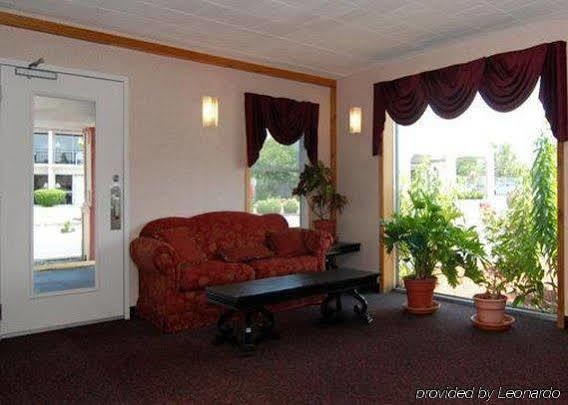 Rodeway Inn Мистик Екстериор снимка