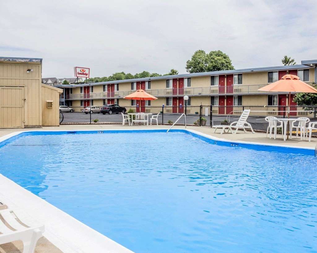 Rodeway Inn Мистик Съоръжения снимка