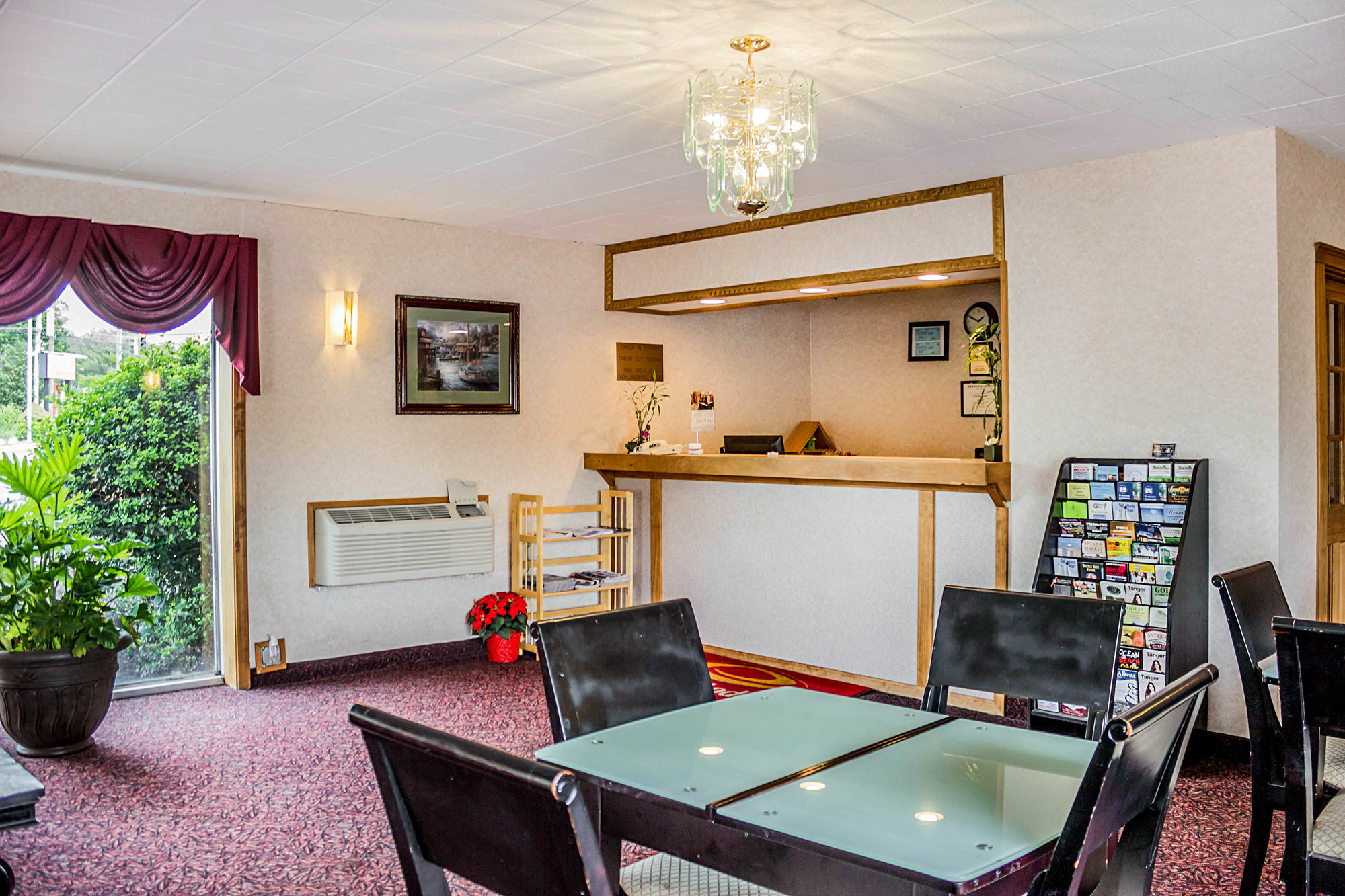 Rodeway Inn Мистик Екстериор снимка