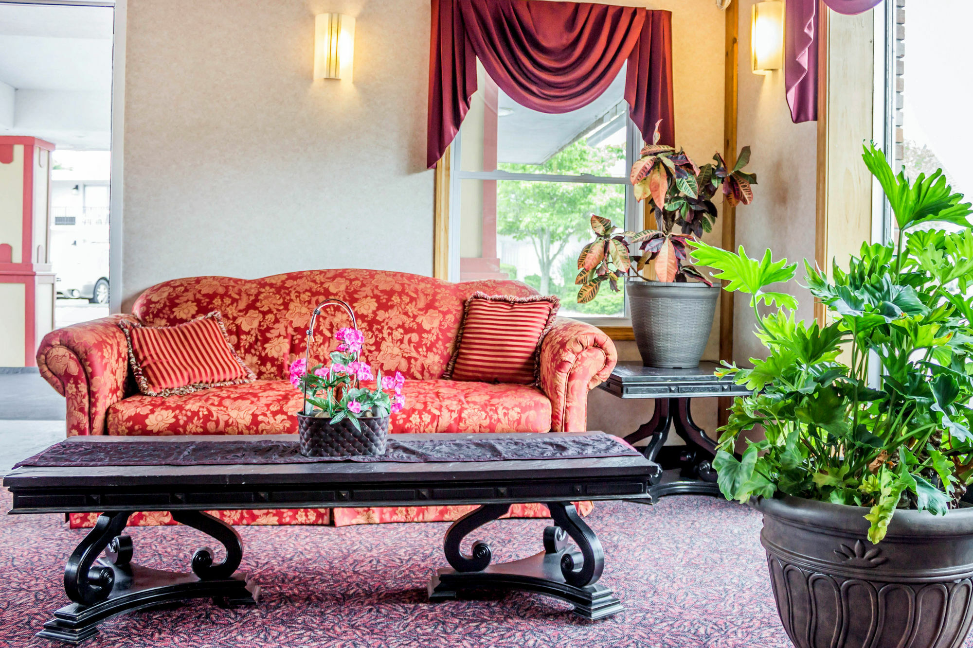 Rodeway Inn Мистик Екстериор снимка